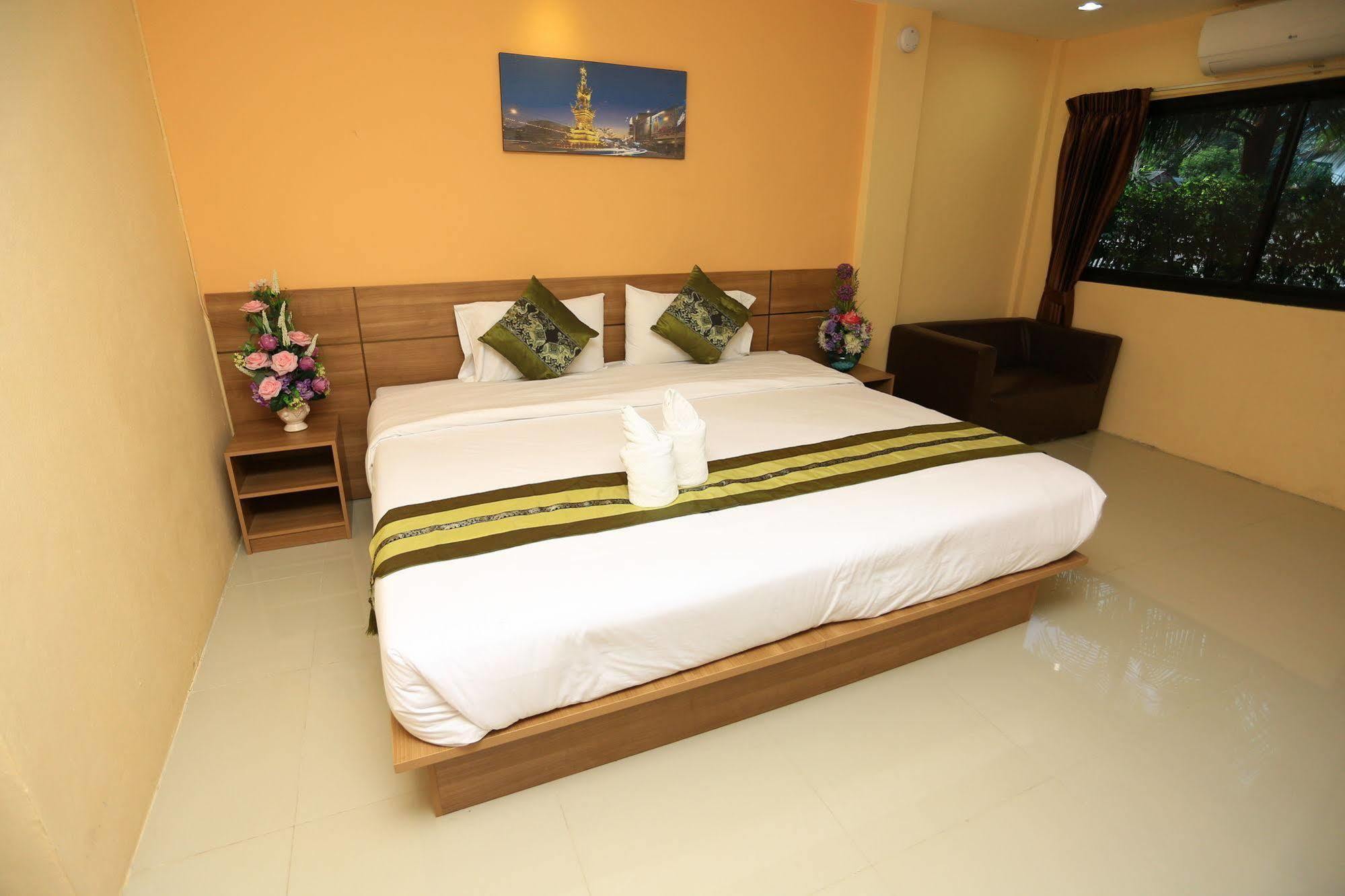Airbest Gemtree Lampang Hotel Esterno foto