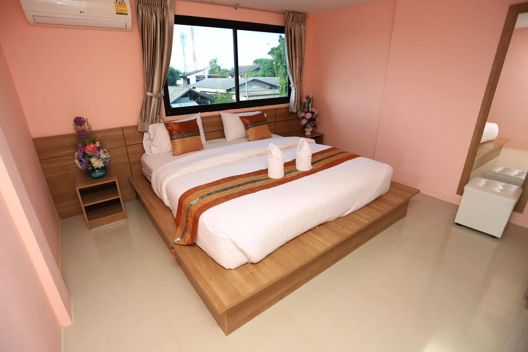 Airbest Gemtree Lampang Hotel Esterno foto